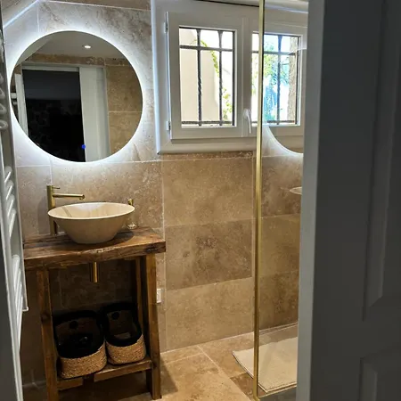 Appartement La Pablita By Evasion Riviera, Vieil Antibes, Remparts Antibes