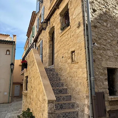 Apartamento La Pablita By Evasion Riviera, Vieil Antibes, Remparts Antibes