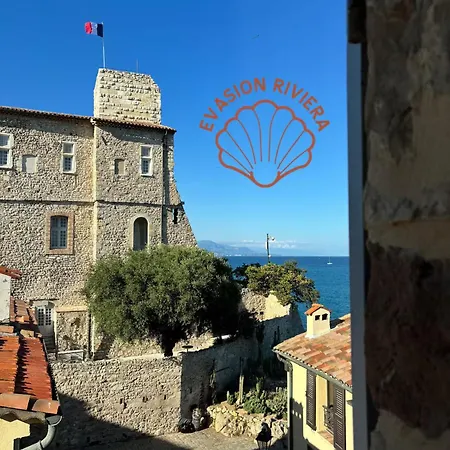La Pablita, Vieil Antibes, Remparts *