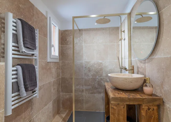 Appartement La Pablita By Evasion Riviera, Vieil Antibes, Remparts *